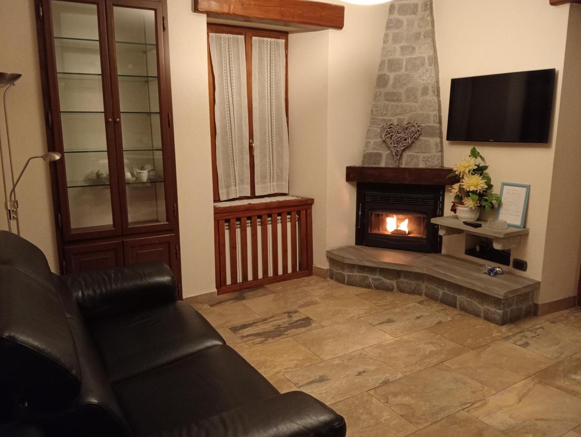 Mansarda Monte Bianco Apartment La Salle Ngoại thất bức ảnh